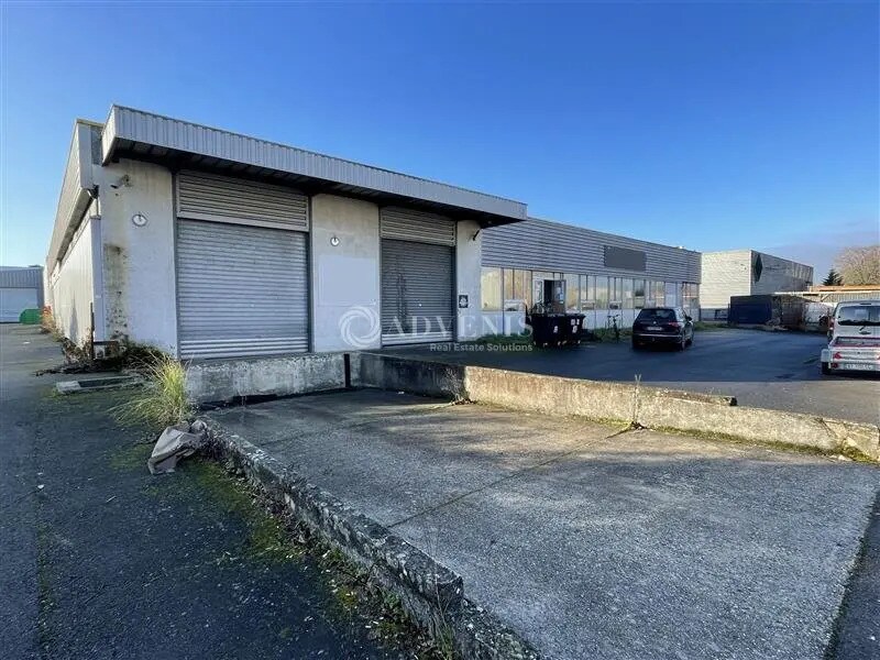 Light Industrial in Bordeaux for sale Building Photo- Image 1 of 9