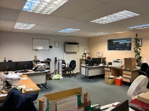 Colne Way, Watford to rent Interior Photo- Image 2 of 4