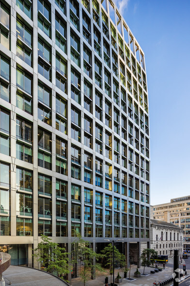 5 Aldermanbury Sq, London for rent - Building Photo - Image 3 of 7