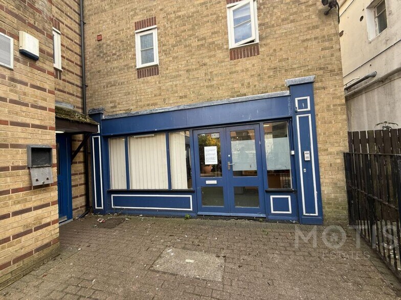 The Old High St, Folkestone to rent - Building Photo - Image 1 of 17