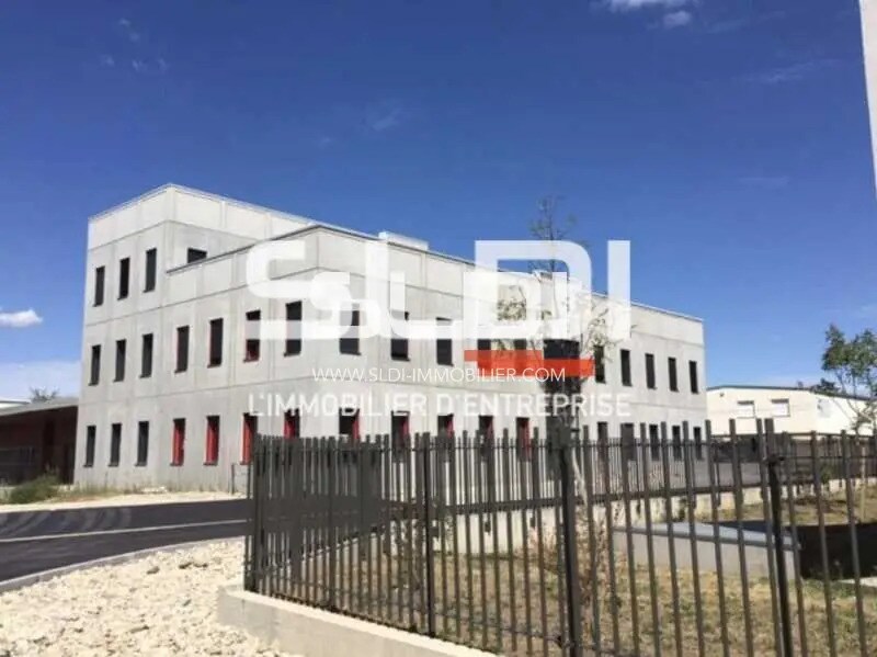 Office in Rillieux-la-Pape for sale Building Photo- Image 1 of 8