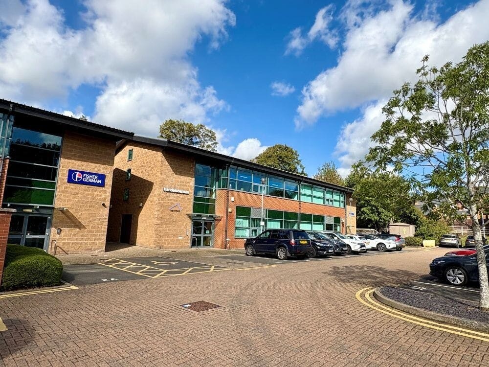 1B Banbury Office Village, Banbury to rent Building Photo- Image 1 of 6
