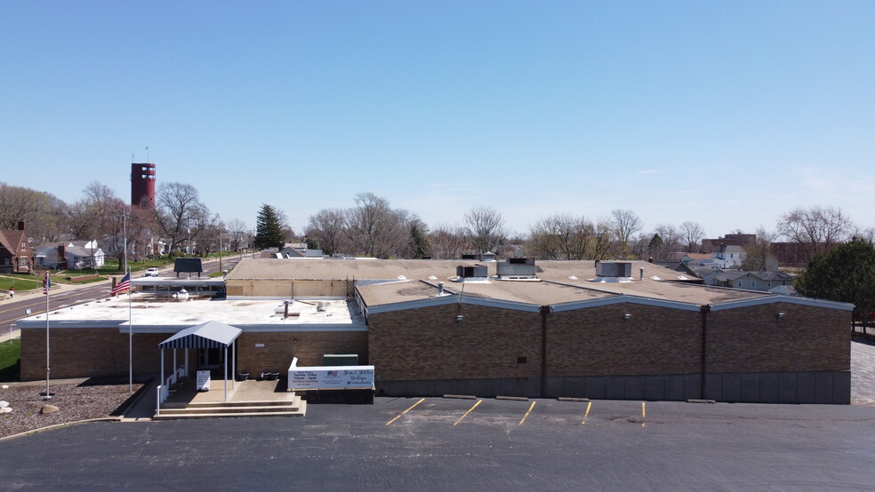 920 E Glen Ave, Peoria Heights, IL for sale - Building Photo - Image 3 of 5