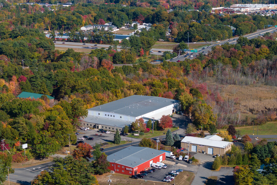 9 Batchelder Rd, Seabrook, NH for rent - Building Photo - Image 1 of 5