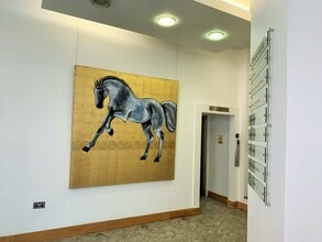 25-27 Shaftesbury Av, London to rent Interior Photo- Image 2 of 4