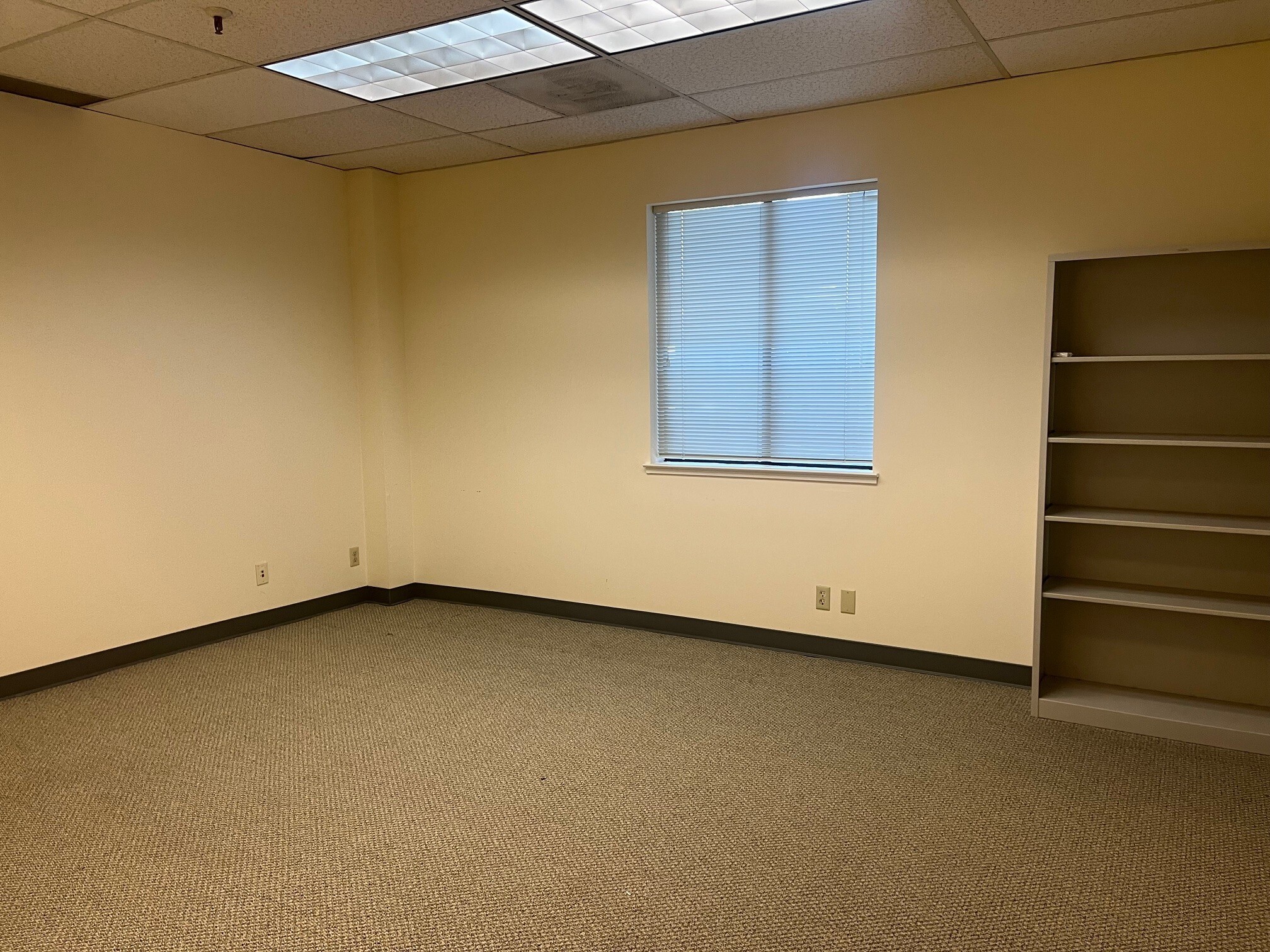 7567 Amador Valley Blvd, Dublin, CA to rent Interior Photo- Image 1 of 4