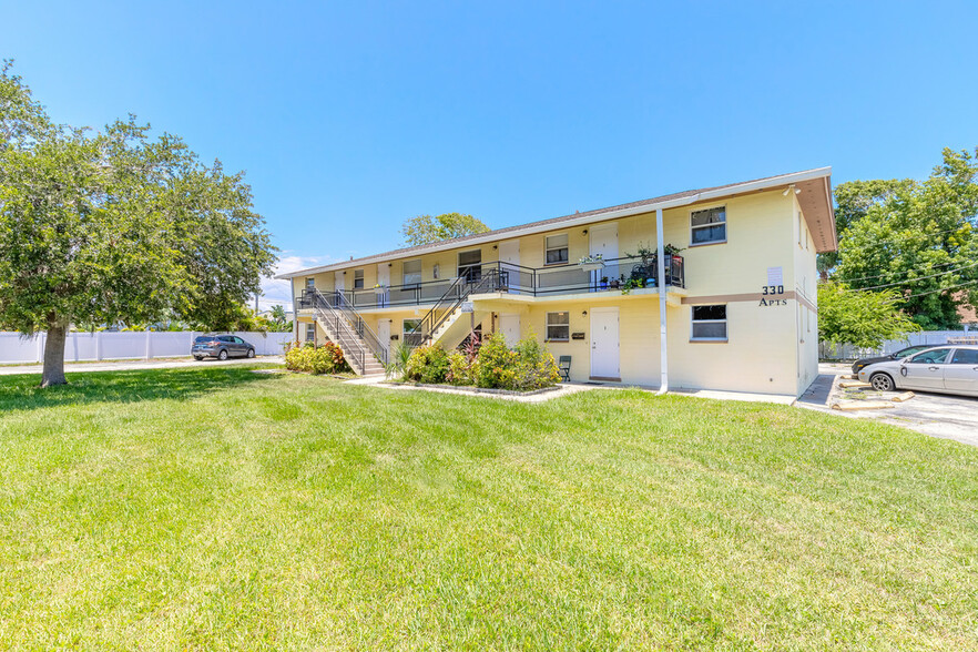 330 Orange Blossom Dr, Daytona Beach, FL for sale - Building Photo - Image 1 of 17