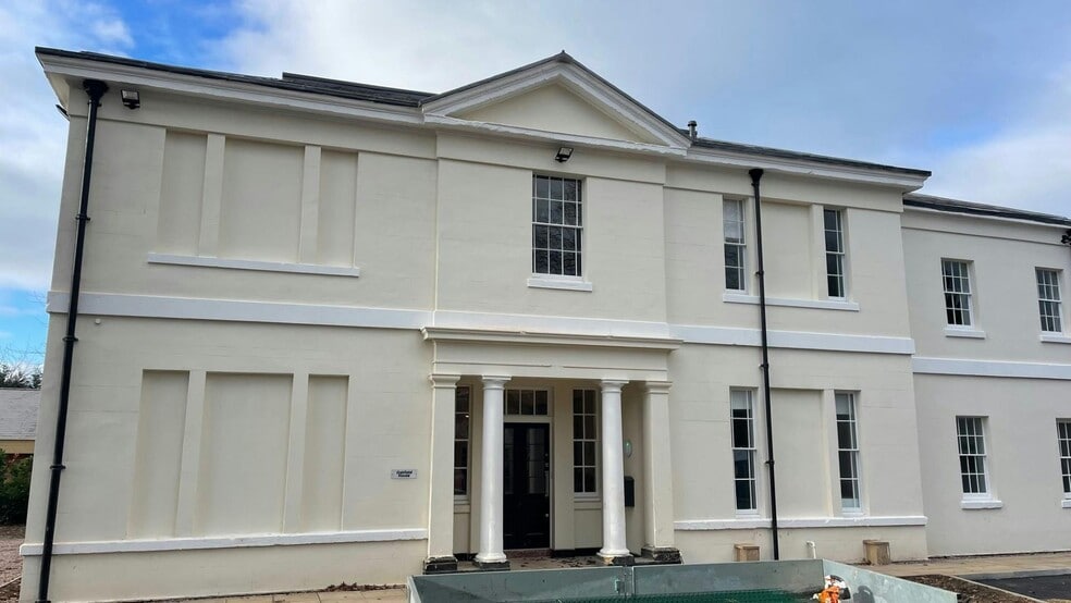 32 Bilton Rd, Rugby to rent - Building Photo - Image 2 of 19