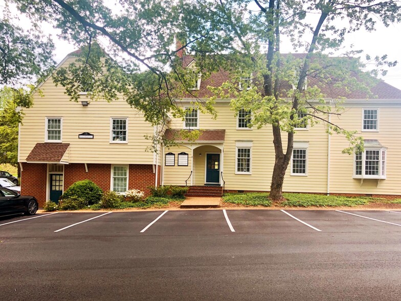 3 Boars Head Ln, Charlottesville, VA for sale - Primary Photo - Image 1 of 1