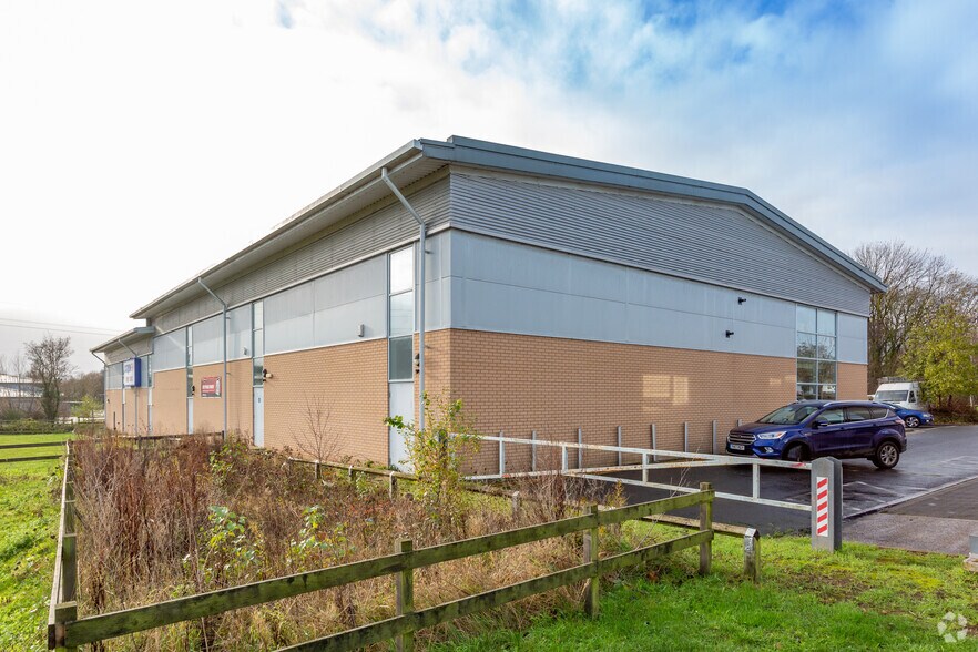 Betony Rd, Malvern to rent - Building Photo - Image 2 of 3
