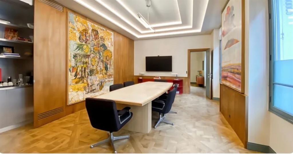 Retail in Paris to rent Interior Photo- Image 1 of 7