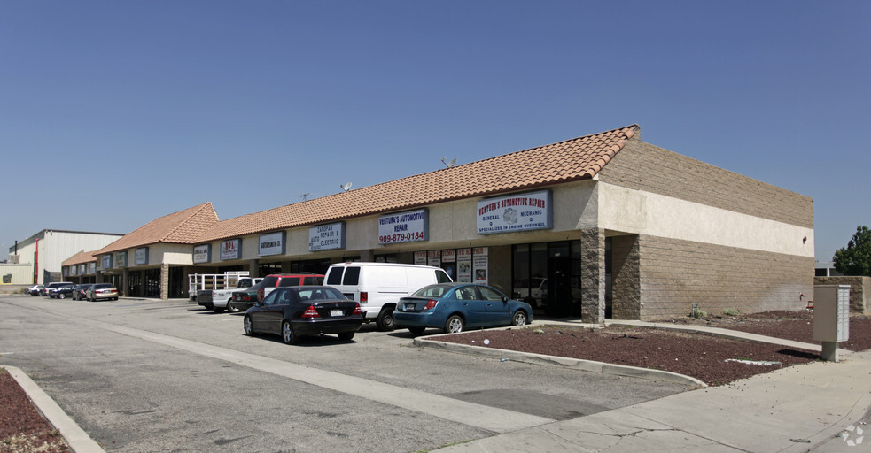 870-898 W Rialto Ave, Rialto, CA for sale - Primary Photo - Image 1 of 1