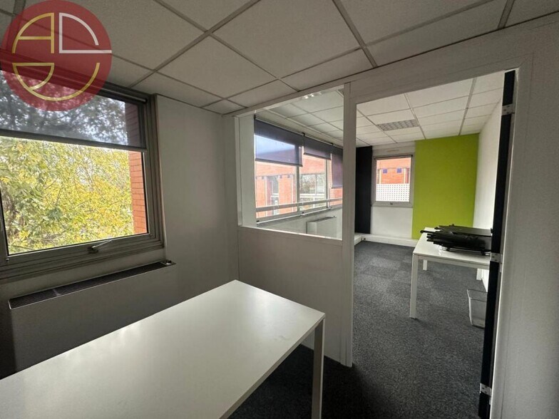Office in Labège for sale - Interior Photo - Image 2 of 6