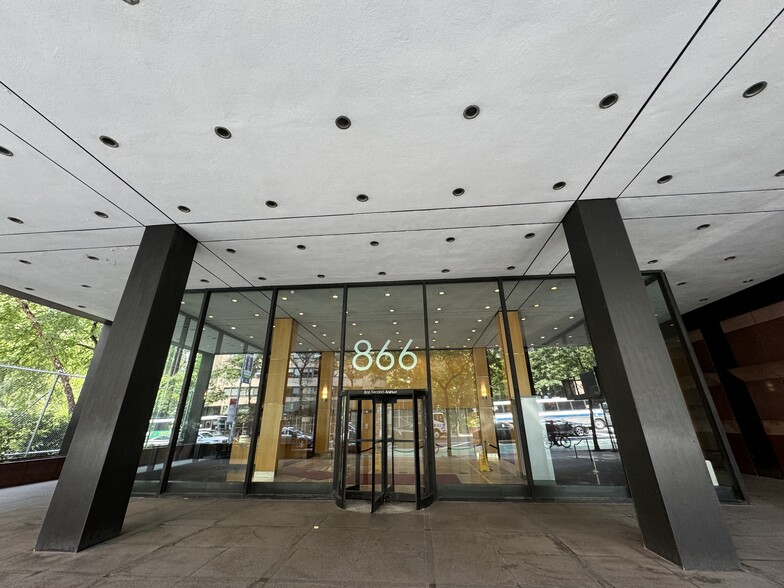 866 Second Ave, New York, NY for sale - Building Photo - Image 1 of 17