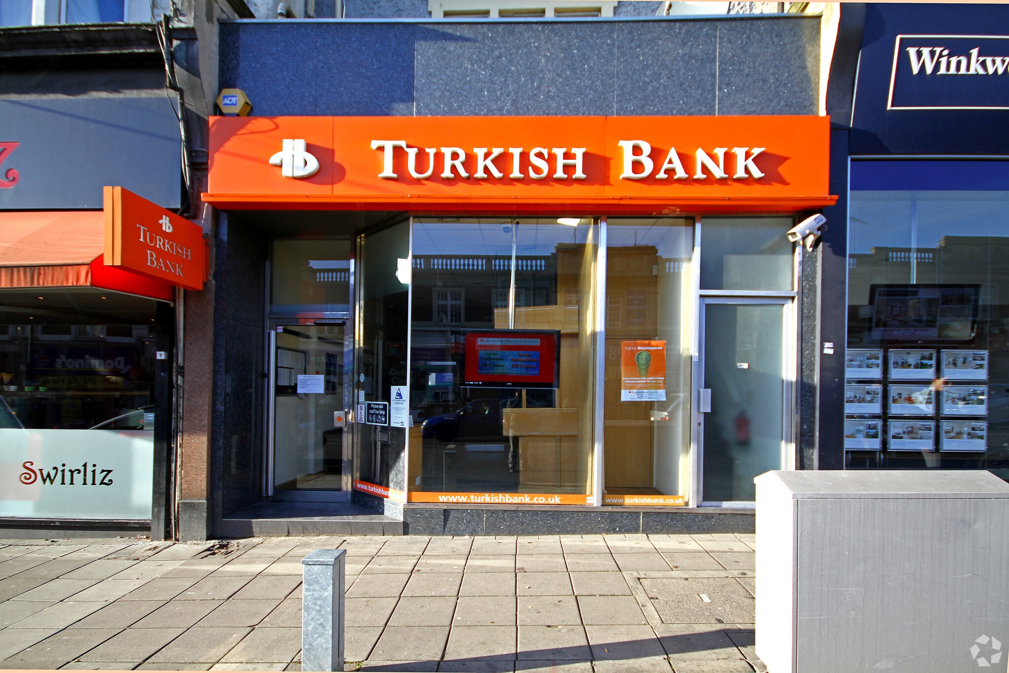 391 Green Lanes, London for sale Primary Photo- Image 1 of 4