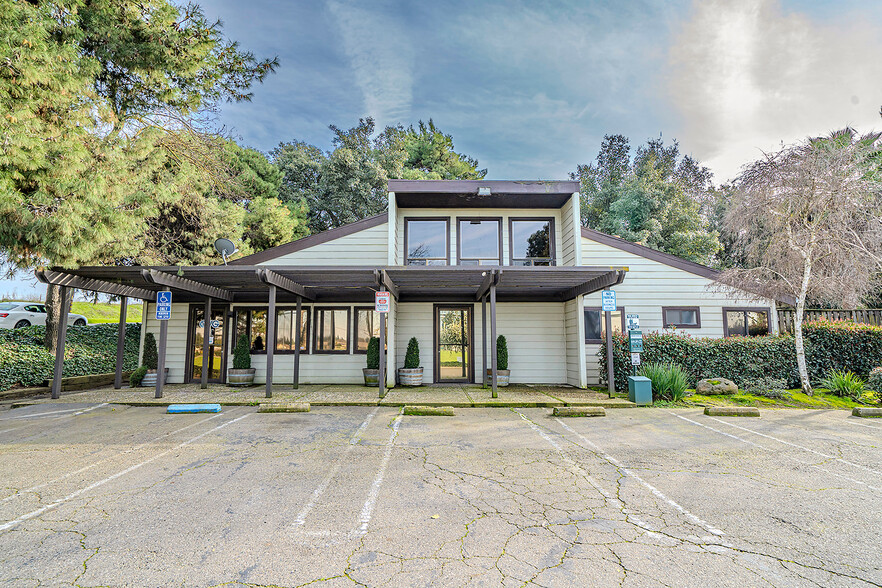 20 S Stearns Rd, Oakdale, CA for sale - Building Photo - Image 1 of 1