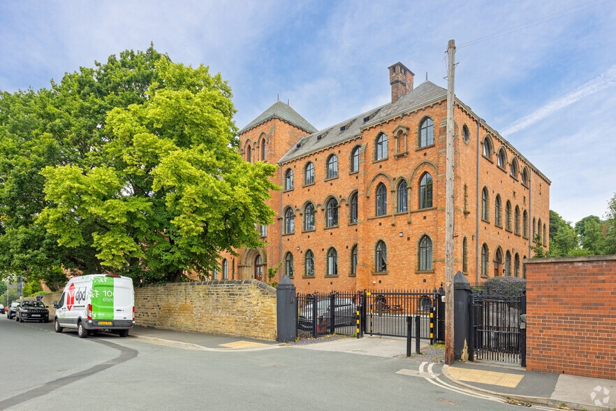 7 St John's Rd, Leeds for sale - Building Photo - Image 3 of 8