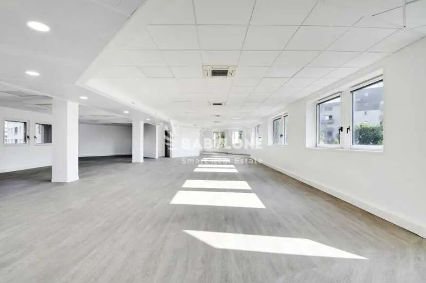 13 Rue Salomon De Rothschild, 92150 Suresnes, Suresnes 92150 -  -  - Interior Photo - Image 1 of 3