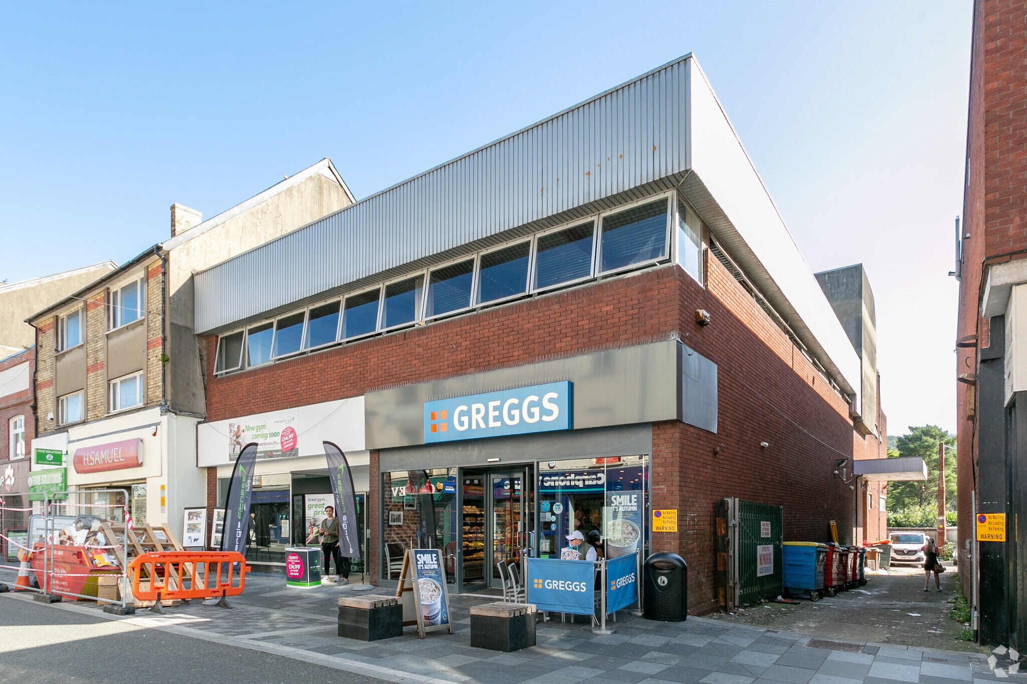79-79A Taff St, Pontypridd for sale Building Photo- Image 1 of 1