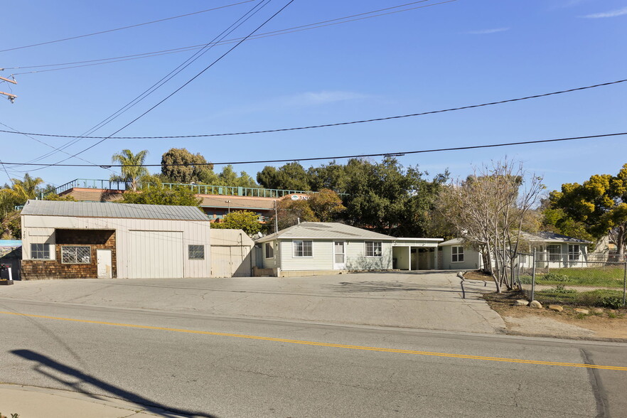 248 Old Grade Rd, Oak View, CA for sale - Primary Photo - Image 1 of 40