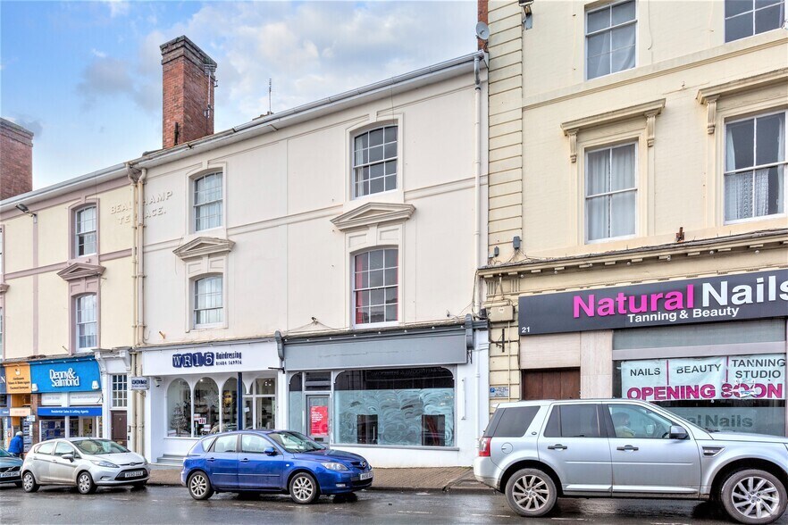 17 Worcester Rd, Malvern for sale - Primary Photo - Image 1 of 1