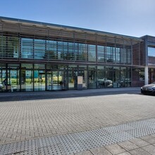 Hitchin Rd, Luton for rent Building Photo- Image 1 of 9