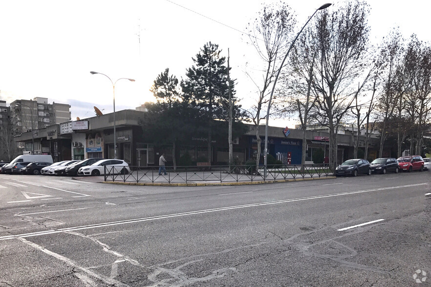 Calle De Leganés, 52, Fuenlabrada, Madrid for rent - Building Photo - Image 1 of 2