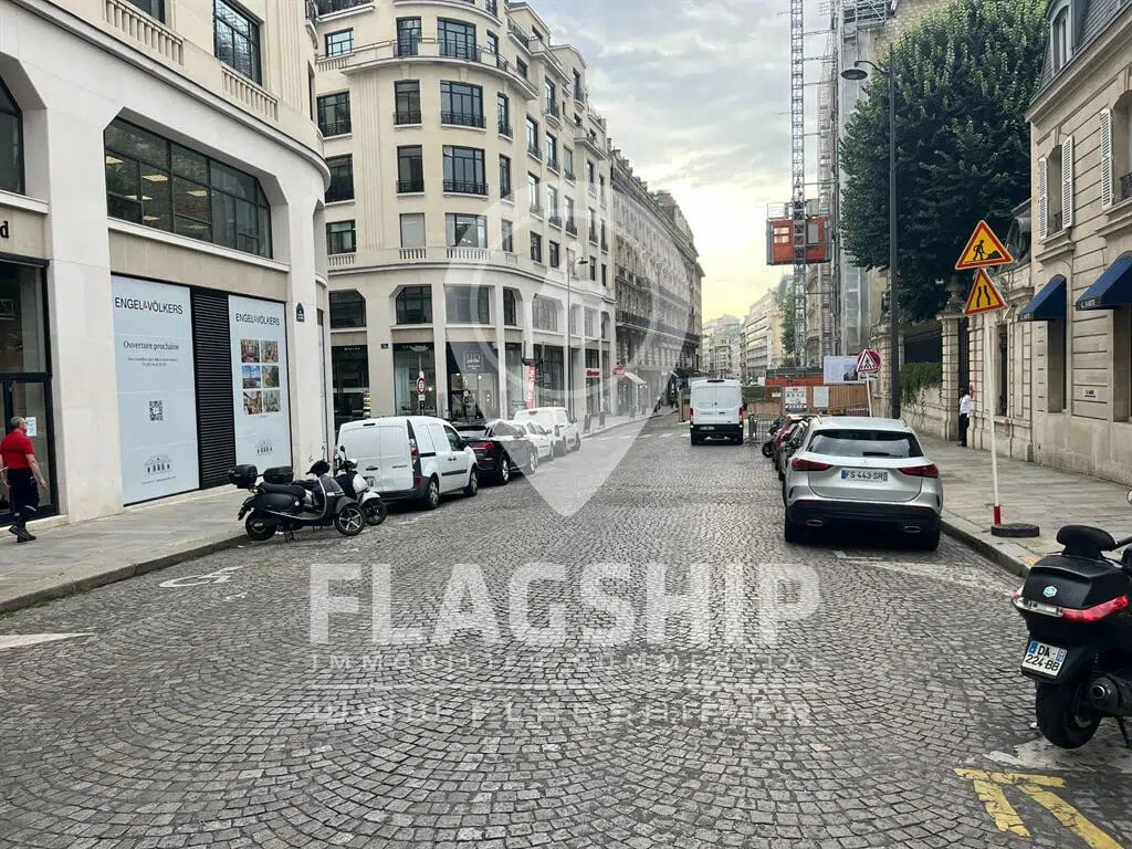 Location Bureaux 21 m² - Photo 1