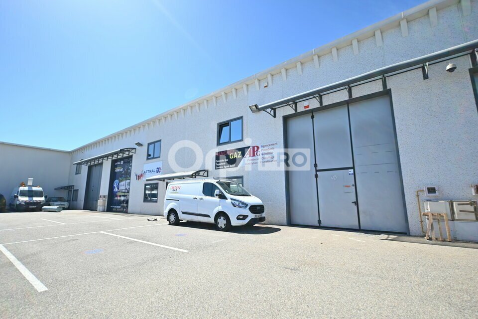 5 Avenue Lionel Terray, Meyzieu to rent Building Photo- Image 1 of 11