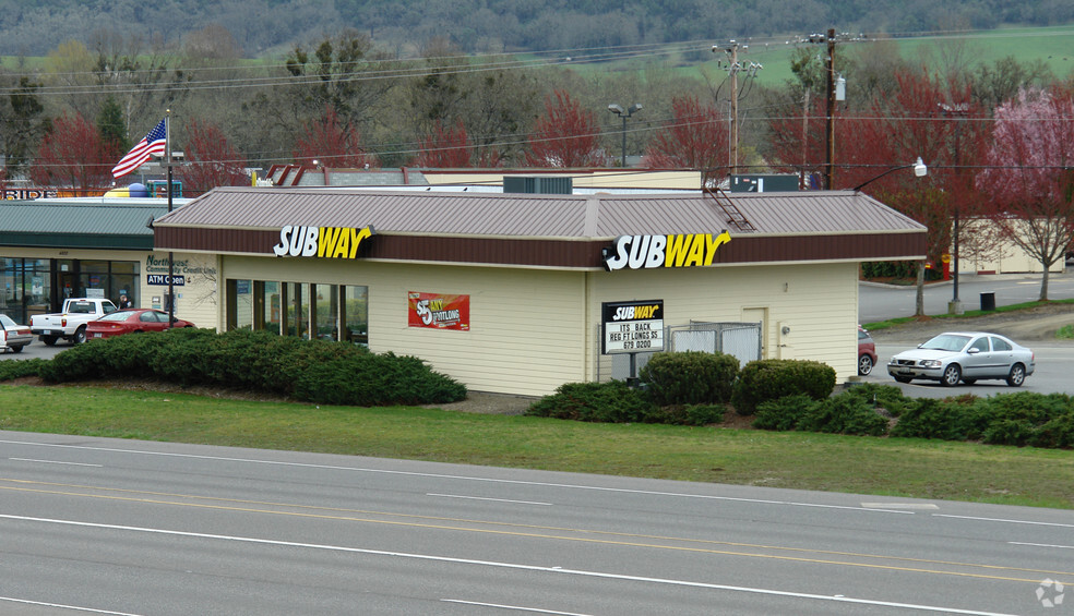 4872 Grange Rd, Roseburg, OR for rent - Building Photo - Image 2 of 11