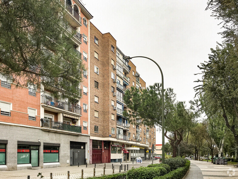 Calle Sevilla, 10, Móstoles, Madrid for rent - Building Photo - Image 2 of 2