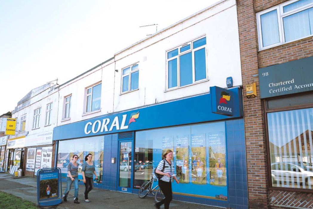 100-102 Castle Ln W, Bournemouth for sale Primary Photo- Image 1 of 1