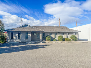 345 SW 4th St, Ontario, OR for rent Building Photo- Image 1 of 13