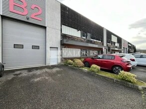 Light Industrial in Oullins to rent Building Photo- Image 2 of 11