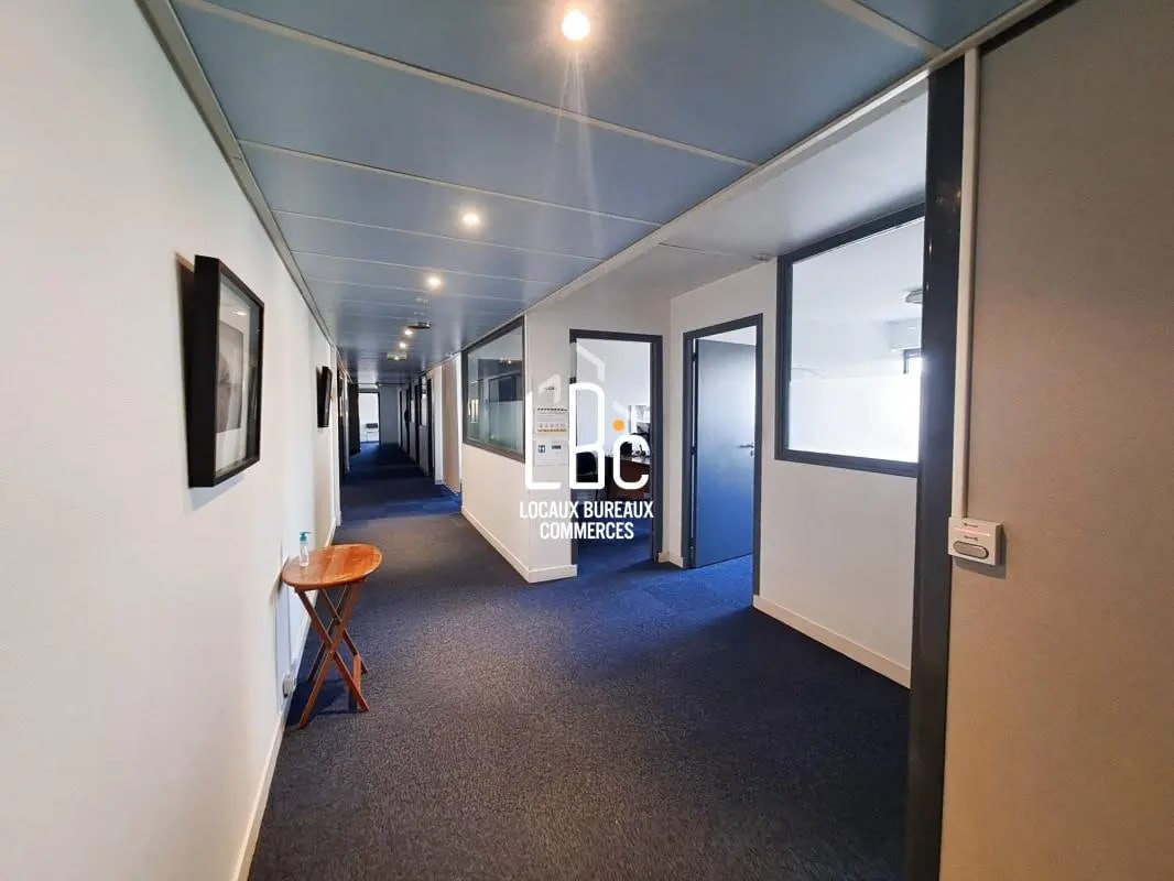 1 Rue Victor Hugo, Rezé for sale Interior Photo- Image 1 of 7