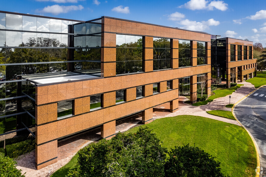 2301 Lucien Way, Maitland, FL to rent - Primary Photo - Image 1 of 30