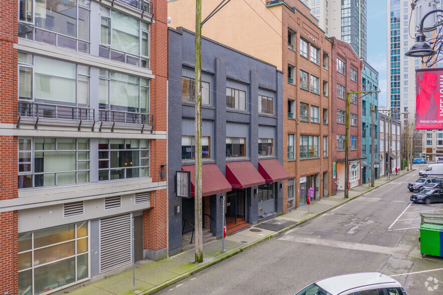 1222-1224 Hamilton St, Vancouver, BC for rent - Building Photo - Image 3 of 3