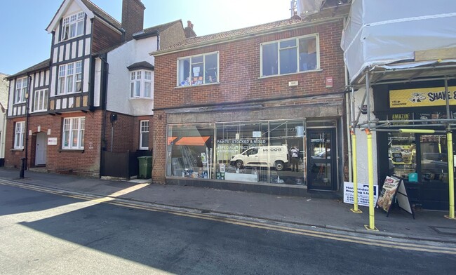 More details for 2 Vaughan Rd, Harpenden - Retail to Rent