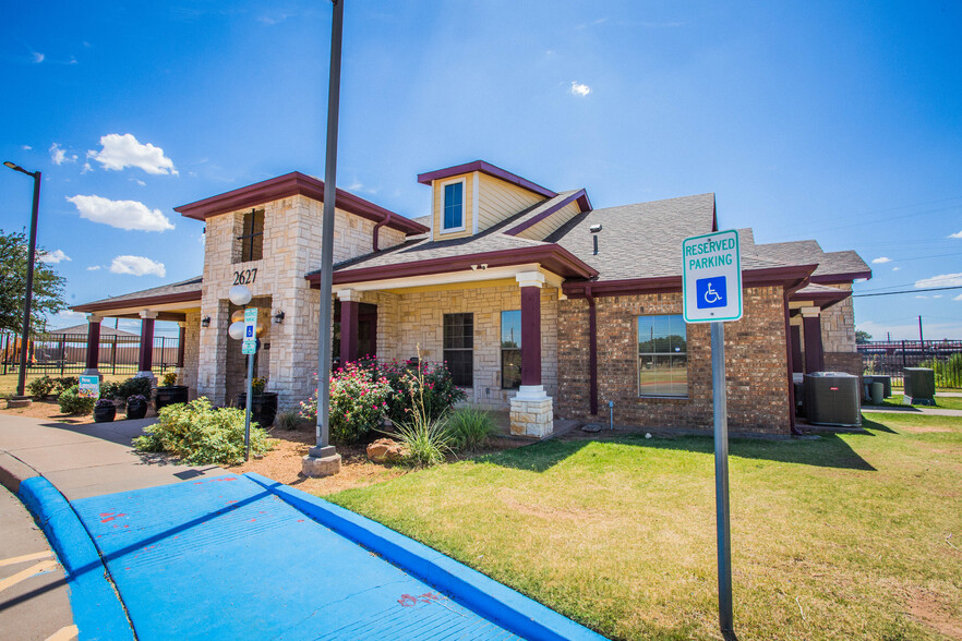 2627 Oak Dr, Lubbock, TX for sale - Building Photo - Image 2 of 69