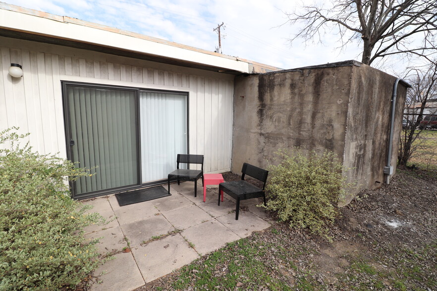 1641 S Fitzhugh Ave, Dallas, TX for rent - Building Photo - Image 3 of 6