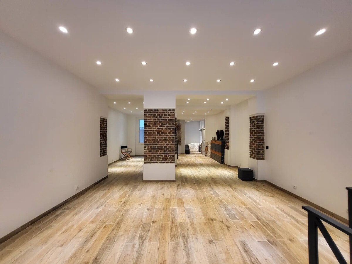 Paris, PAR 75016 - Unit RDC -  - Interior Photo - Image 1 of 7