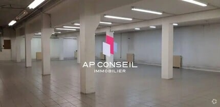 18 Avenue Dutartre, Le Chesnay-Rocquencourt to rent Building Photo- Image 1 of 2