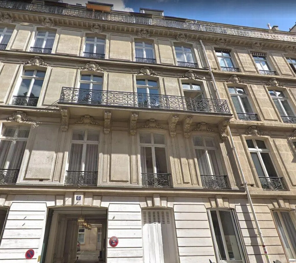 Location Bureaux 67 m² - Photo 1