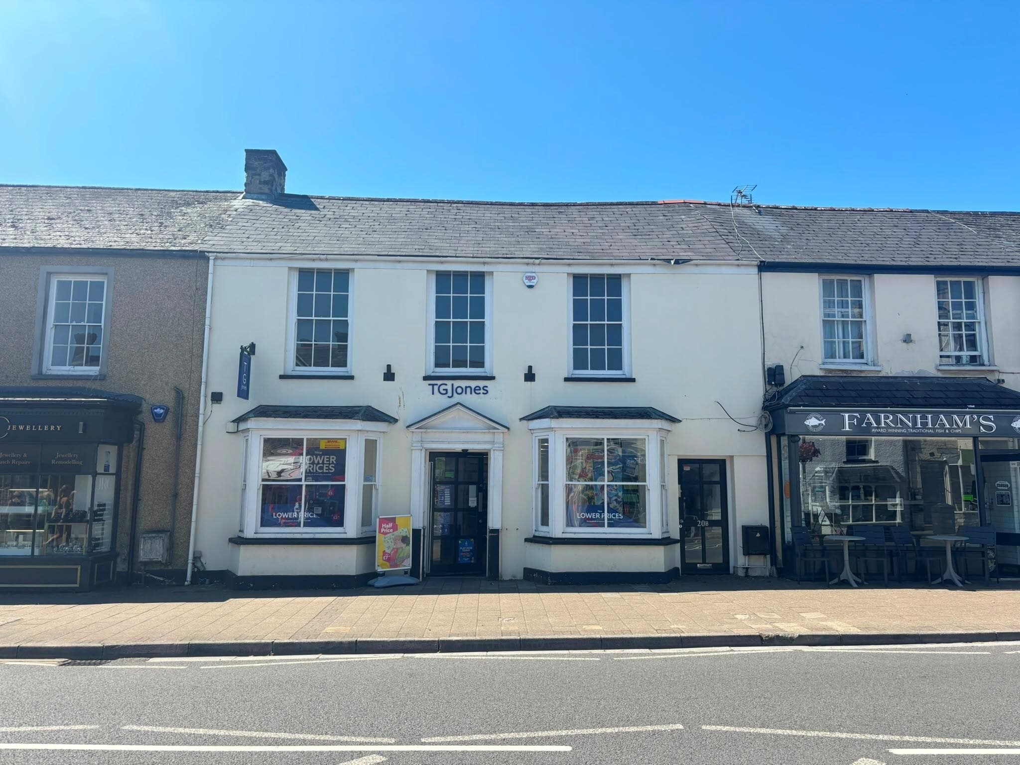 20 High St, Cowbridge to rent Primary Photo- Image 1 of 3