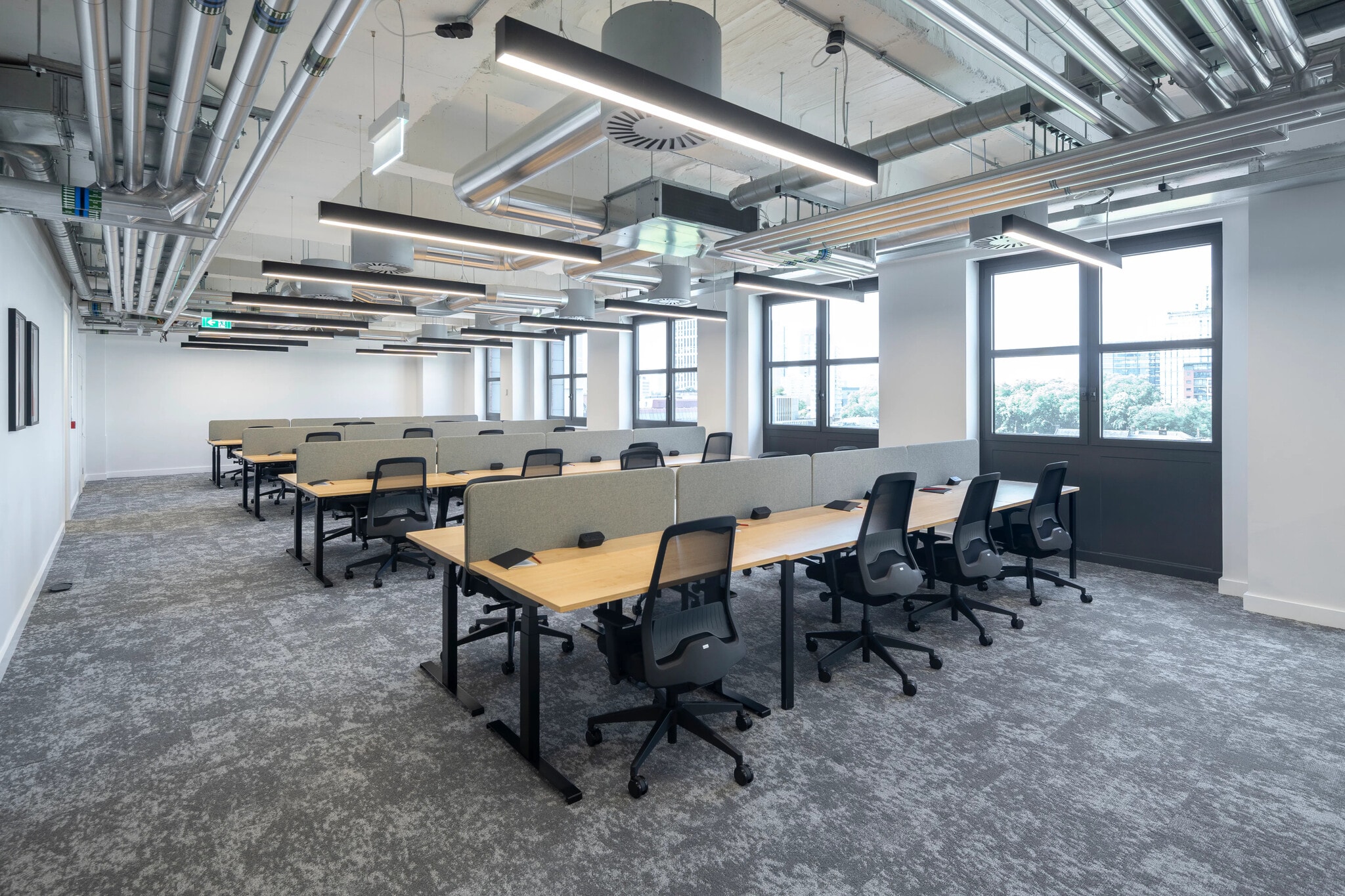 4-7 Chiswell St, London to rent Building Photo- Image 1 of 33