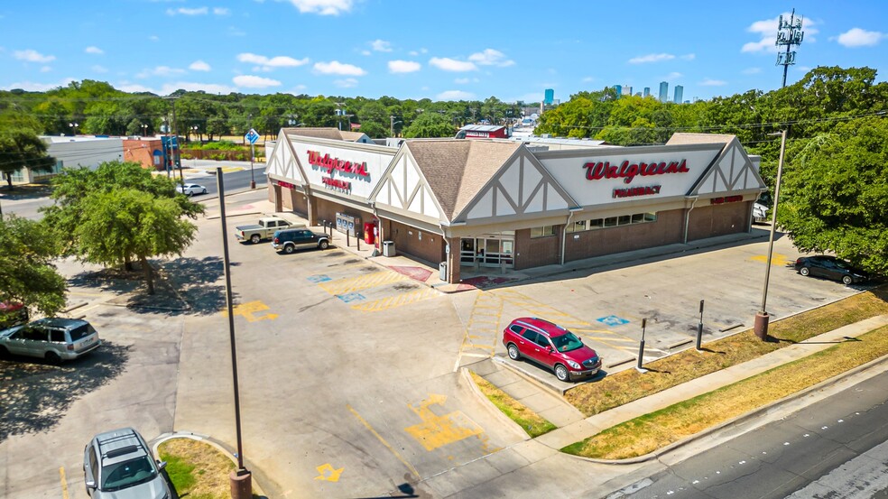 3809 E Belknap St, Fort Worth, TX for sale - Building Photo - Image 2 of 8