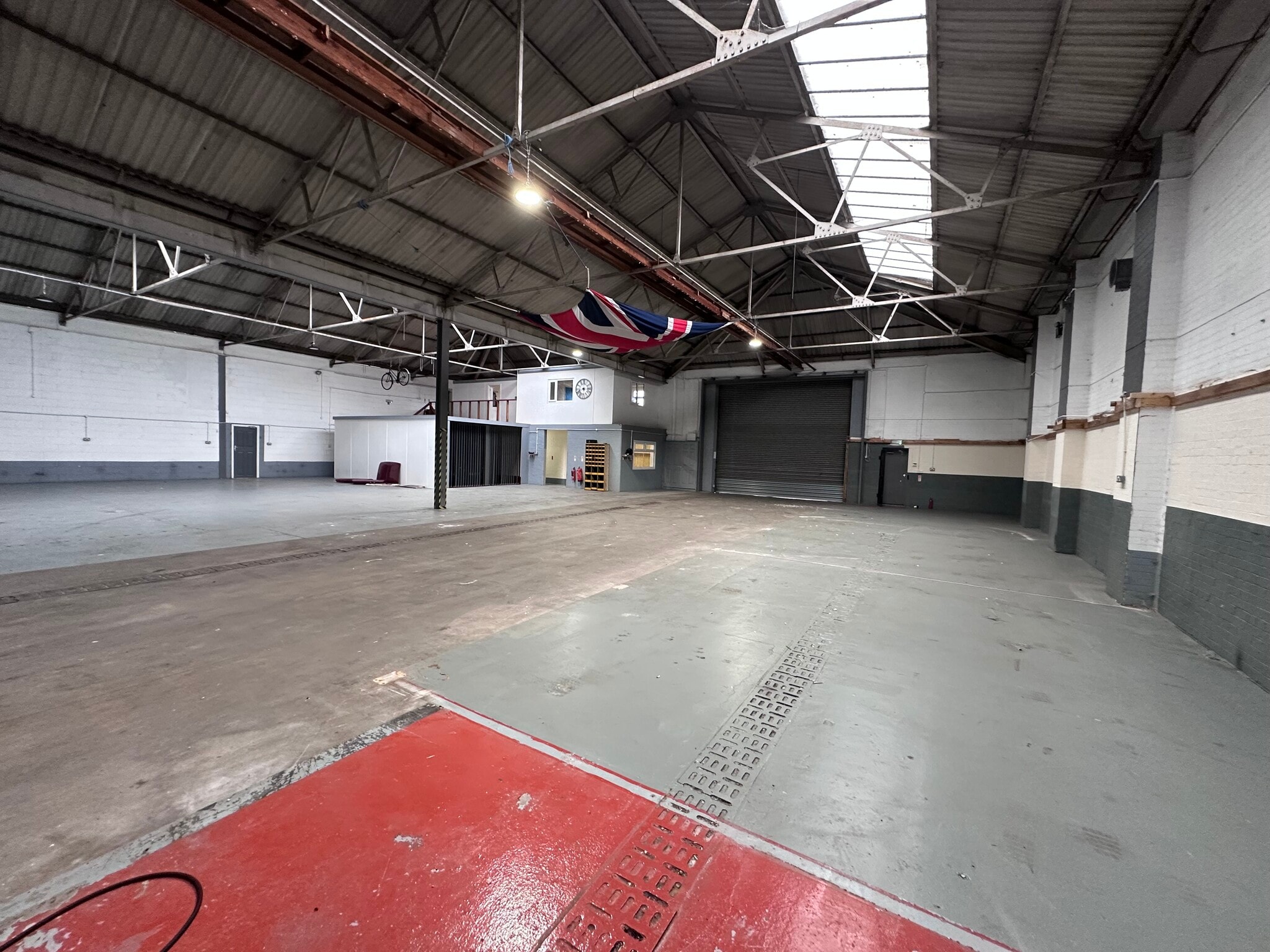 4-6 King Edward St, Grimsby to rent Interior Photo- Image 1 of 6