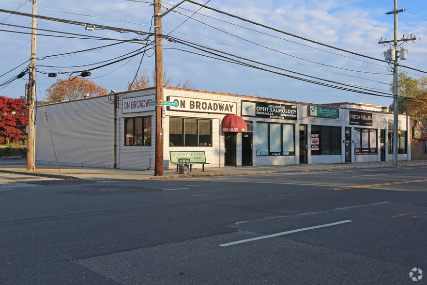 1502-1510 Broadway, Hewlett, NY for sale - Primary Photo - Image 1 of 1