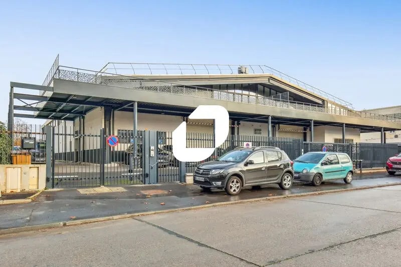Location Bureaux 967 m² - Photo 1