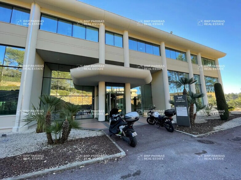 Office in Valbonne to rent - Building Photo - Image 2 of 14